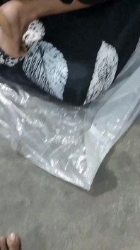 Une jolie femme de ménage mallu à gros cul se fait baiser par son propriétaire