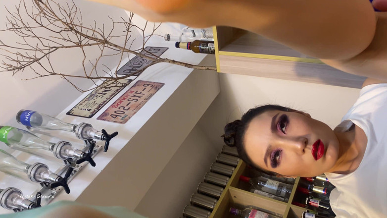 IsshikiShizuka: Lust 03 - Çorap giyerken egzersiz yapmaktan hoşlanır