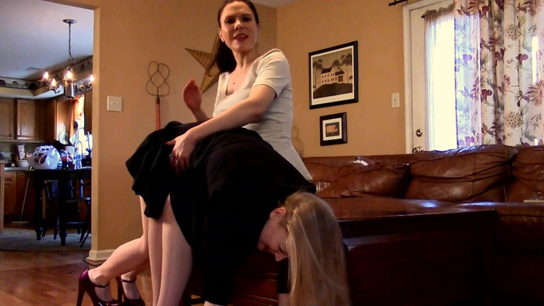 Punished Brats Spanking: Ein spanking im Unternehmen
