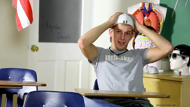 Teach Twinks: Party-typ kayden daniels sickert sexappeal