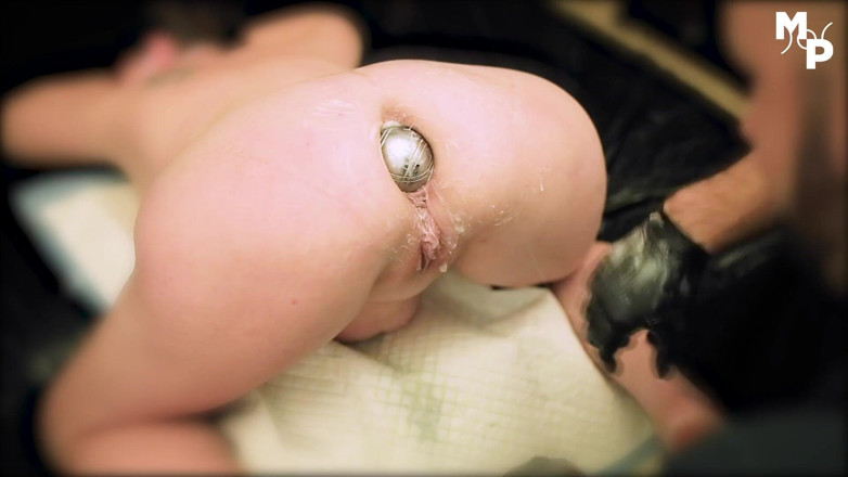 Marcus Pollack: Boccia ball in her tight buttocks drives her crazy and...