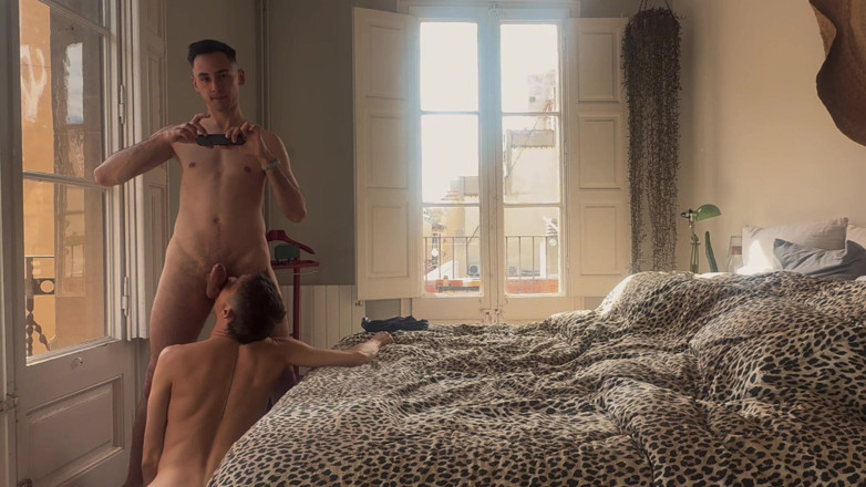 Nick Lewis: Twink Guys Have Sex Without a Condom