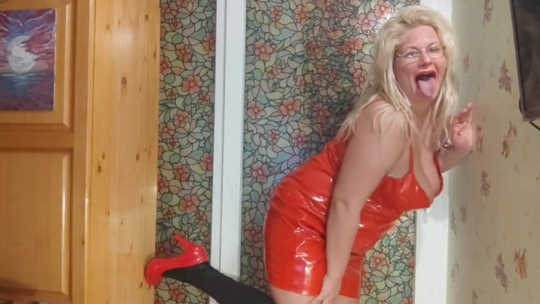 Putarankahotmilf: Инструкция по дрочке и спермоприемник в латексе и на высоких каблуках