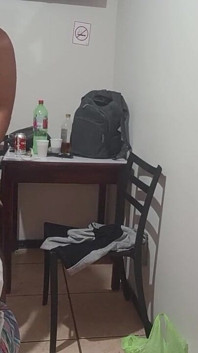 내 의붓형제는 나를 강인한 강아지로 만들었어