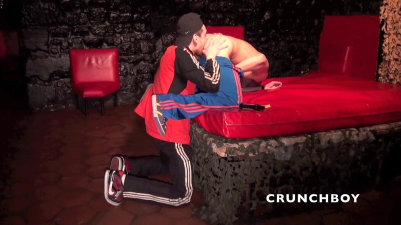 Crunch Boy: Il meglio del porno francese con Mike Tiger