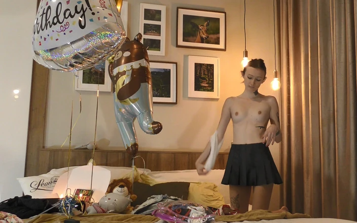 Leon Lambert Girls Twerk Parties CFNM: Slim Fit Petite Horny Girlfriend Try on Different Lingerie Underwear...