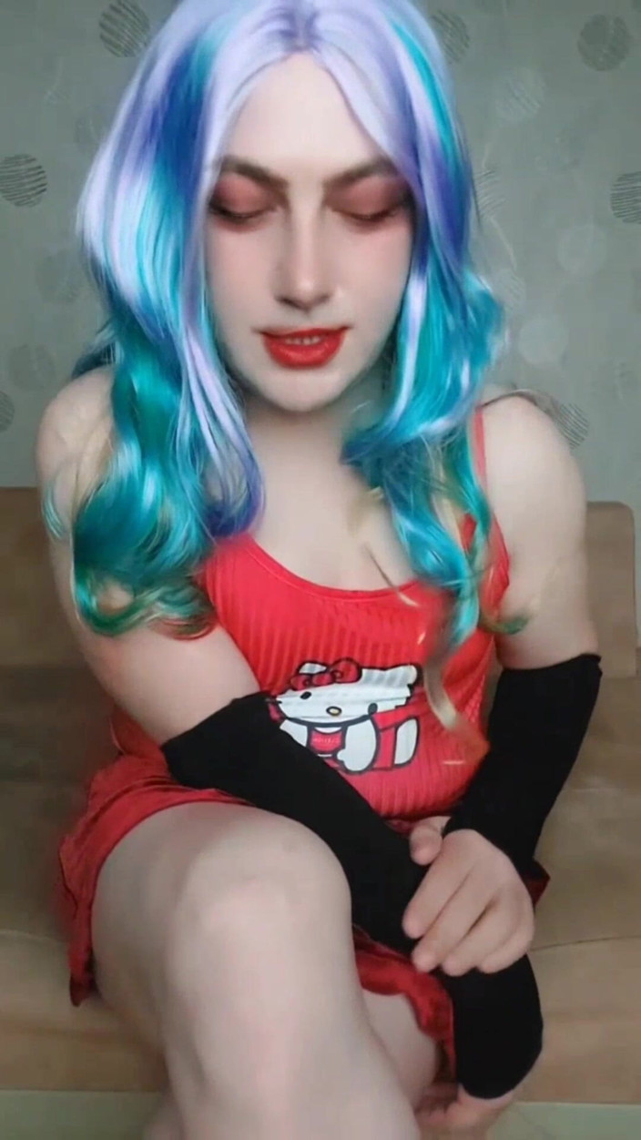 Kitty_Cross: Prenses Kitty arkadaşlarıyla konuşuyor
