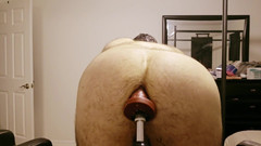 LilAndyWoodDoAnything: Grunzende orgasmen auf fickmaschine