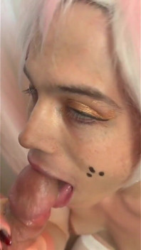 Nyxi Pays Back Stepdaddy for New Outfit with Sex