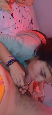 Nevlastní Táta Chce Šukat Můj Penis Pouze Do Krku
