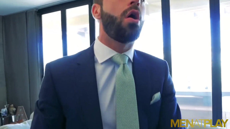 Menat Play: MENATPLAY suited Latino Hector De Silva anal fucks Axel Max