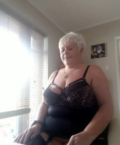 Uk Joolz: Streaming Dimulai Bagian 7