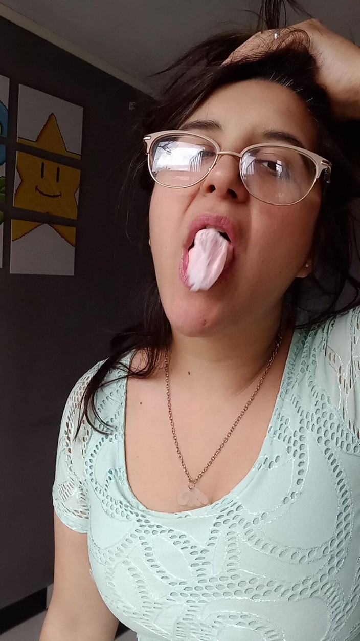 melu_world: Bubblegum de aproape - mestecare și - Bunny Looner