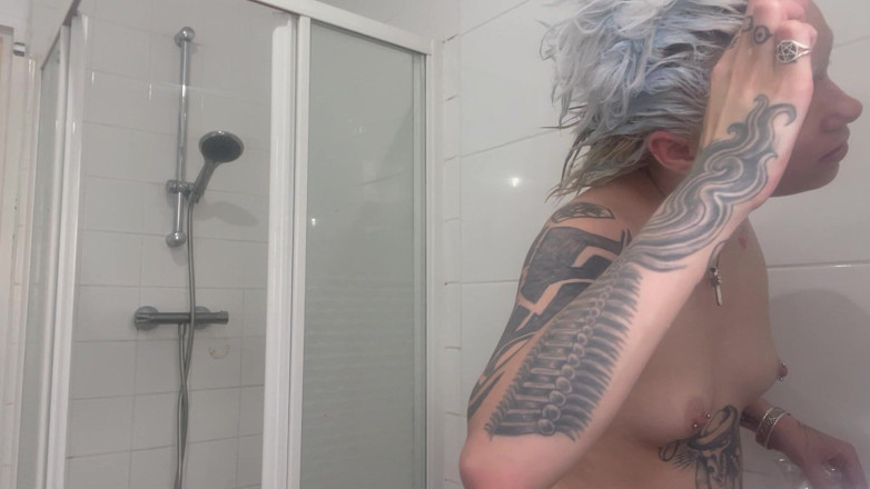 Glitterqueen1999: Mijn haar en wenkbrauwen bleken