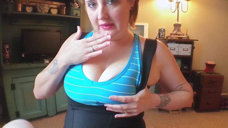 Kennedy Channing: Quente como foda, esportes, sutiã, punheta e gozada