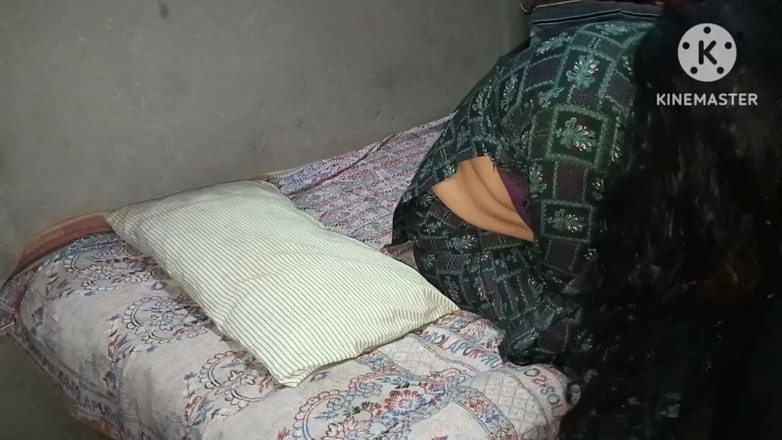 Savita5343: Hintli teyze domaltmalı ve ayakta pozisyonunda seks yapıyor