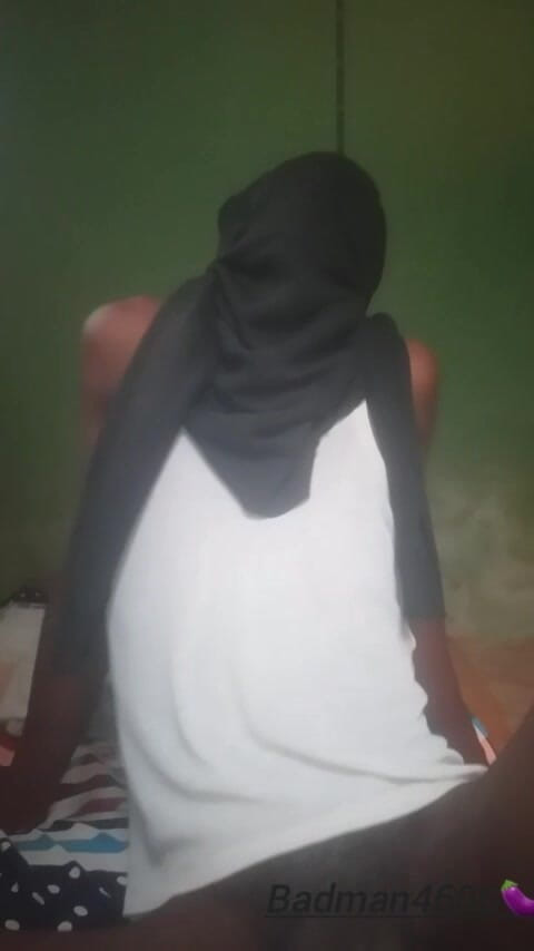 Badman4606: Tvůj velký čůrák bolí mou díru do zadku. Prosím, buď se...