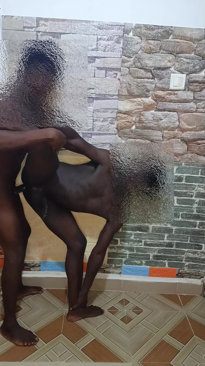 WildFreakBottom: Con cặc to bự đó đã trở lại phá ly lỗ của...