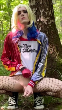 Sborrata cosplay di harley quinn