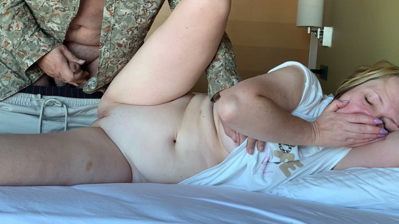Pozi: Moje žena pod cizím penisem vyvrcholila do kundičky