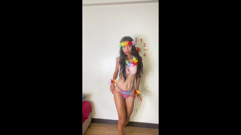 creamberryfairy: 하와이 스트립 댄스