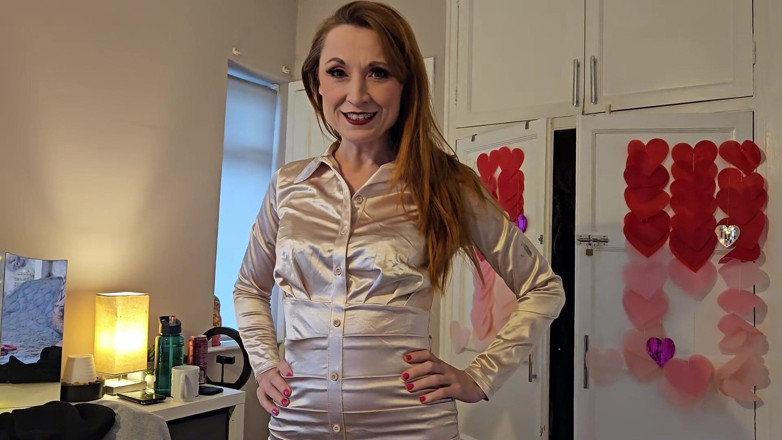Lily kink: 我的继女男友：内裤嗅探者