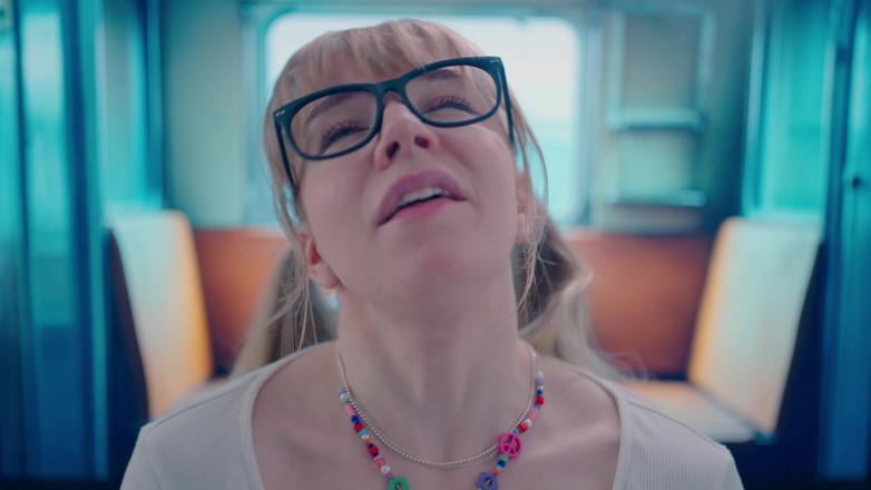 Jolie Lyon: De slet in de trein