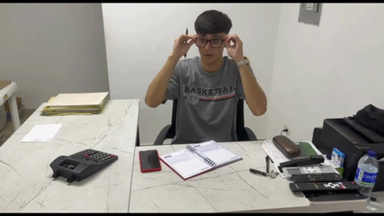 ValentinaHot10: Domácí sex v kanceláři mého šéfa, který mě žádá, abych mu dala...