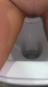 撒尿特写汇编！第一人称视角！