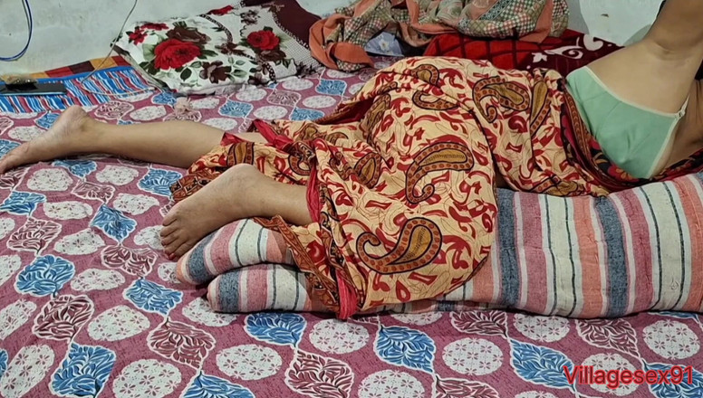 Villagesex91: By Bhabhi snabb chudai fitta mjuk hårig fitta sex