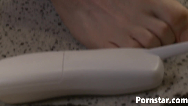 Pornstars: Bintang lucah Dylan Ryder yang bertetek besar berkongkek dengan Johnny...