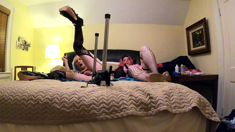 Sissy Bailey Wilde: Femboys šukají kolem