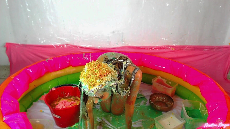 MartinaMagni: Interaktivní saturejka, sladká špinavá hra wam