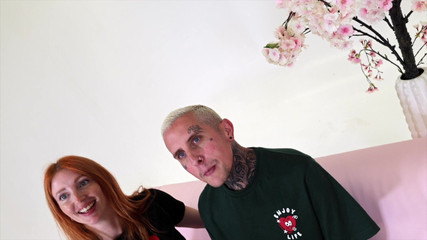 Lacey Starr productions: Osobní asistentka se příliš zapojuje