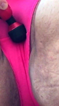 Bbwbootyful stimulating my clit with vibrator fucking my pussy