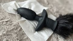 ushirosugatanomiki: Automatic Tail-swinging Plug Vibrator Inserted and Left Alone