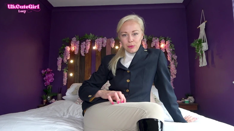 UKCuteGirl: Adulmecă-mi Breeches - o afacere nobilă cu sora vitregă