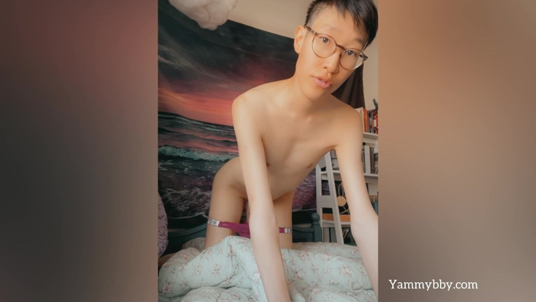 Yammybby: Freeuse boytoy del patrigno