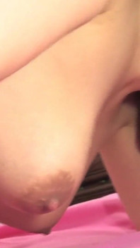 Los amantes asiáticos de la crema - 4_sexy escena, tetona asiática le encanta terminar con un chorreo de leche en su coño peludo