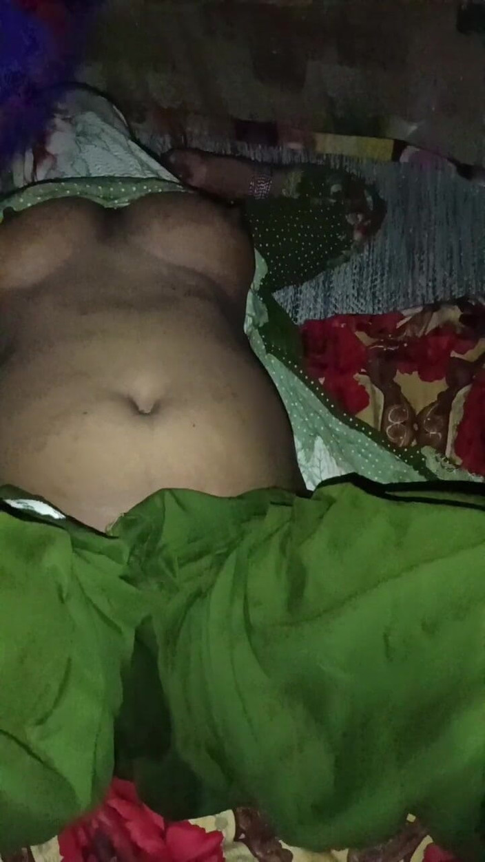 Bhabhi UP: Video viral rekaman seks tante seksi india dientot habis-habisan sampai...