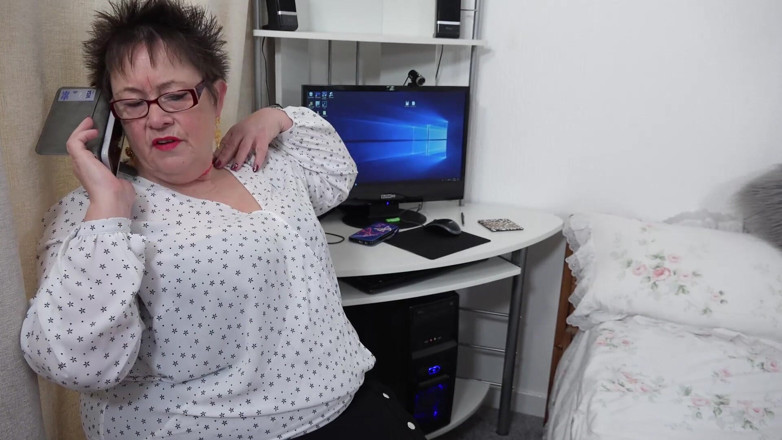 Dirty Doctors Clips: Calda dolce dolcezza gioca con la sua dondosa
