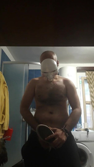 SingerMask: Rush handjob to not be caught by stepmom