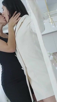Sanktor - Lesbisk Konst Naken Striptease Och Onani