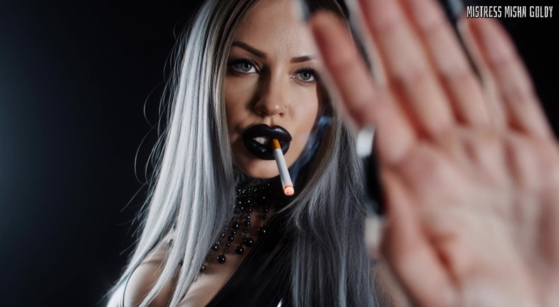 Goddess Misha Goldy: Ela perde toda vez que eu decido que você é meu....