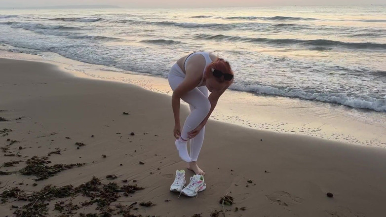 Sheryl X Sinclair: Nackte masturbation auf dem meer!