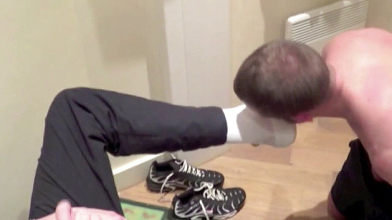 Gaybareback: 被阿拉伯直男羞辱