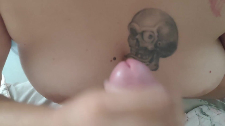 AmateurSex95: AMATORSKIE ITA ręczna robota i sperma na moich dużych piersiach