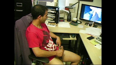 The Great Canadian Male: AB - Perhubungan pertama