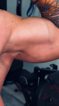 Kandy Flexes and Controls Your Load