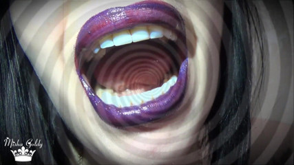 Goddess Misha Goldy: My Purple Magic Lips Making You Crazy